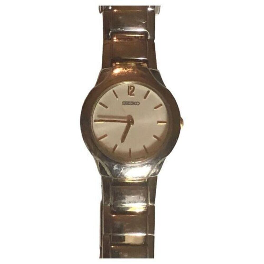 Seiko Elegant silver Wristwatch Analog Quartz‎ Timepiece